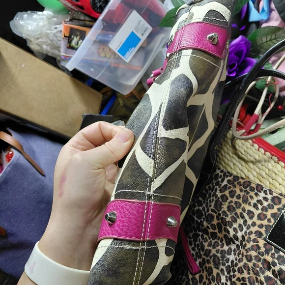 Unbranded Giraffe Faux Leather Purse Handbag with Blue Handle - Picture 5 of 6